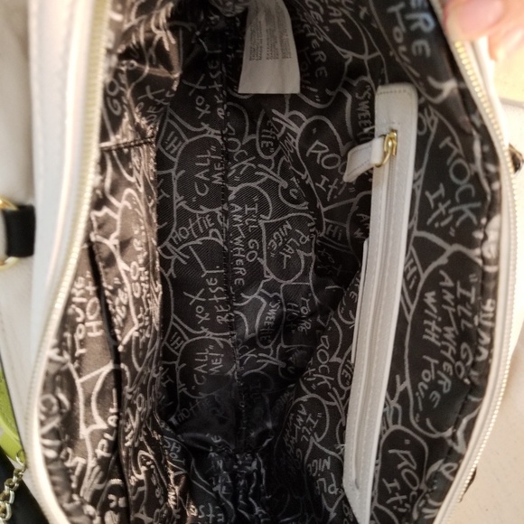 Betsy Johnson Clutch Handbag Purse Black White - Picture 5 of 8